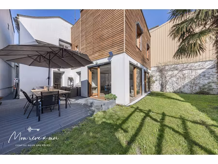 maison de 105m2 lumineuse  calme et en parfait état  avec ja