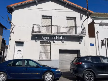 maison à vendre 3 chambres - garage et cave  porche du centr
