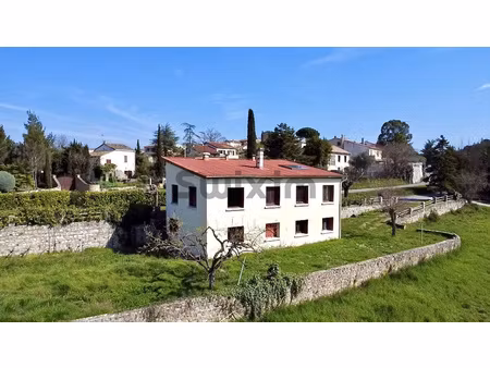 maison individuelle avec terrain attenant