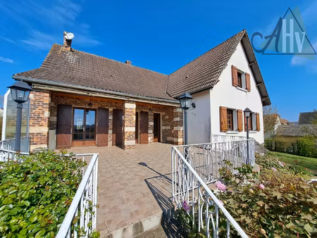 très proche sens - maison de 207 m2 avec 5 chambres  sous-so