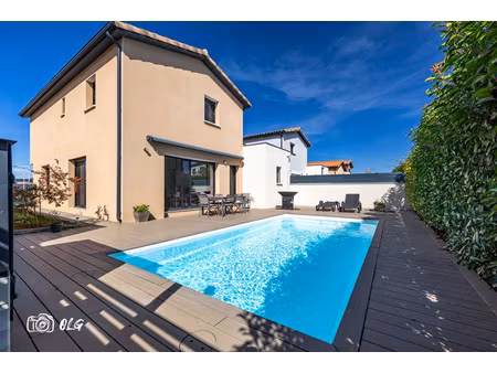 villa 104m2 avec piscine à lansargues