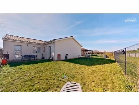 maison récente de plain-pied au cœur de vonnas – confort et vie pratique