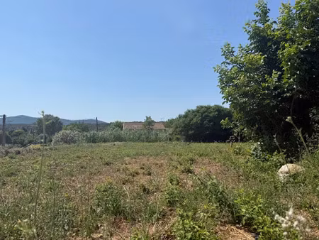 vente terrain 300 m² à carnoules (83660)  100 000 €