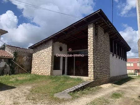 vente local avec cave  terrain et garage  fumel  proche centre