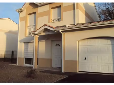 location maison à libourne (33500) : à louer / 92m² libourne