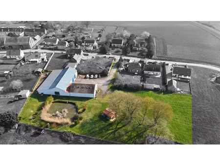 vente locaux professionnels 700 m² à guiscard (60640)  395 000 €