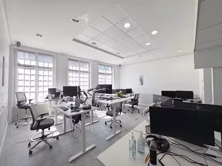 vente locaux professionnels 4 pièces 99 m² à vannes (56000)  435 700 €