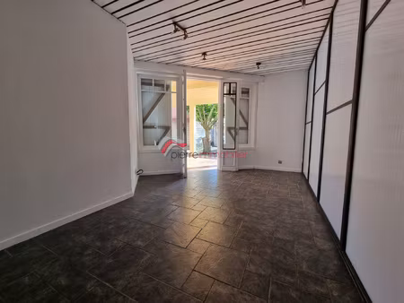 local commercial 35 m2 centre ville