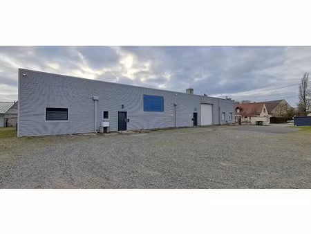 vente locaux professionnels 650 m² à montoire-sur-le-loir (41800)  394 800 €