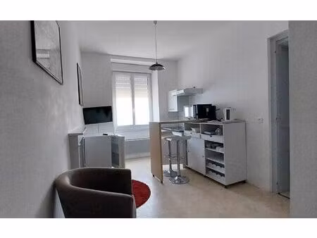 location appartement  32.24 m² t-2 à saint-yrieix-la-perche  415 €