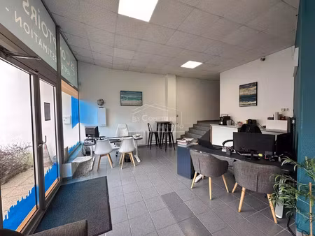 vente bureaux et commerces à saint-nazaire (44600) : à vendre / 77m² saint-nazaire