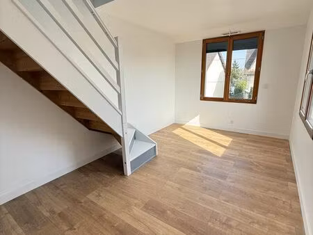 studio 2 pièces 19 m²