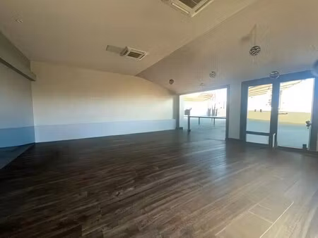 vente commerce 500 m²