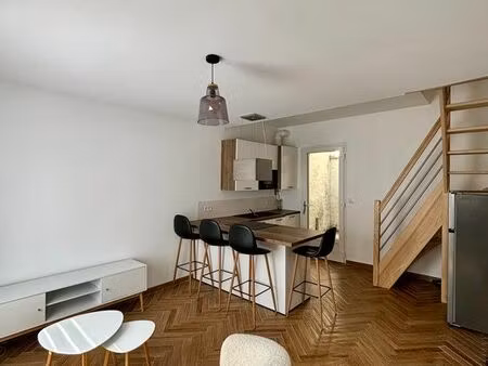 maison meublée 45 m² – entièrement rénovée – cour – fibre – idéale étudiant / couple