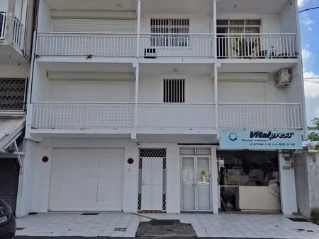 immeuble à les abymes (97139)