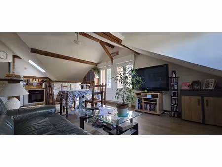 appartement lumineux avec terrasse plein sud au coeur de roug