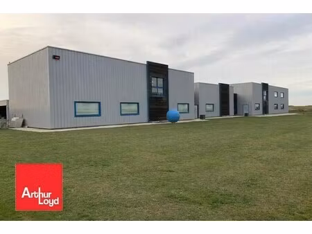 vente local d'activités 1 978 m²