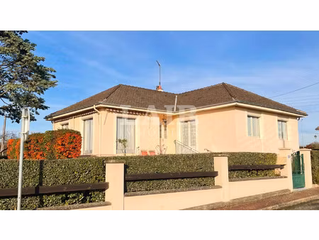 vente maison à fresnay-sur-sarthe (72130) : à vendre / 100m² fresnay-sur-sarthe