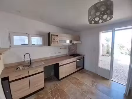 charmante maison entièrement rénovée au coeur du village