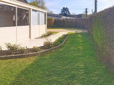 charmante maison de 96 m²  2 chambres  terrain clos.