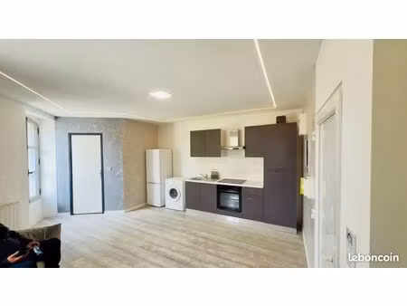 ◊ t3 – 58 m² – 1er étage – rénové – meublé – centre-ville josselin