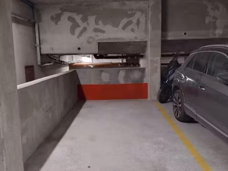 parking à vincennes  avenue du petit parc