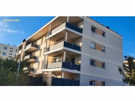 tres bel appartement livron