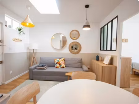 location appartement 3 pièces 40 m² à la ciotat (13600)  1 600 €