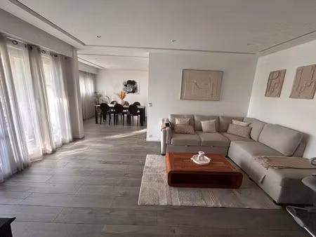 location appartement 5 pièces 104 m² à massy (91300)  2 000 €