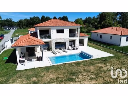 maison de luxe à vendre dans le quartier le chalet-la bausserie