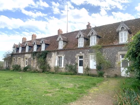 demeure à vendre à avermes