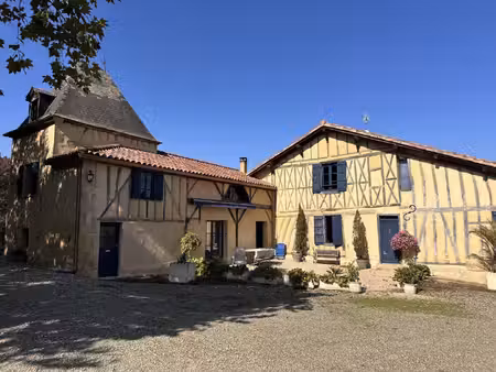 maison de luxe à vendre à sabazan