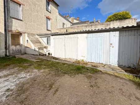 location parking 13 m² à orleans (45000)  100 €