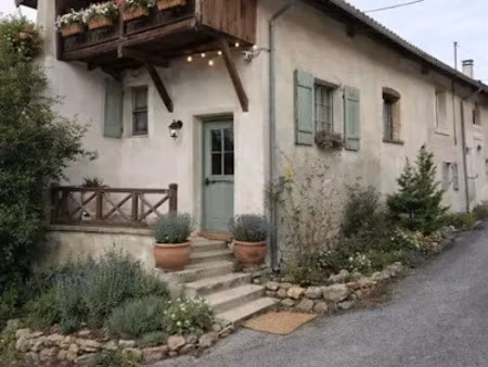 location meublée maison 4 pièces 120 m² à jujurieux (01640)  900 €