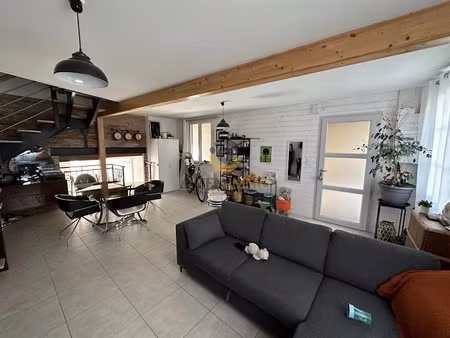 location maison 4 pièces 91.8 m² à bressuire (79300)  721 €