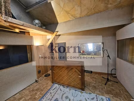 location locaux professionnels 75 m² à paris 17ème (75017)  26 004 €