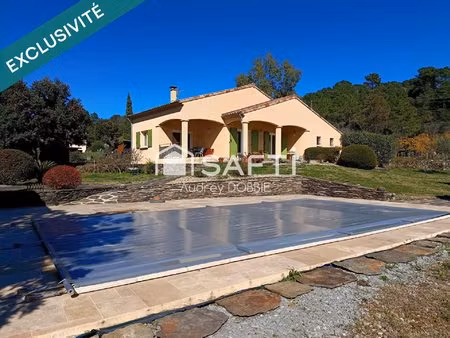 07140 : villa avec piscine sur terrain de 1950 m²