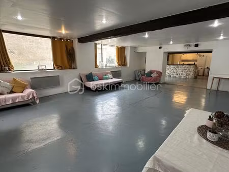 immeuble mixte de 187 m² à orleans