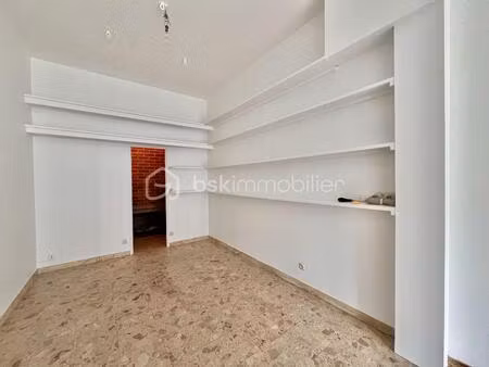 local commercial de 24 45 m² à saint-ouen