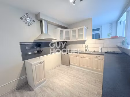 a louer maison de bourg de 4 pièces de 121 m² à st pierre la noue