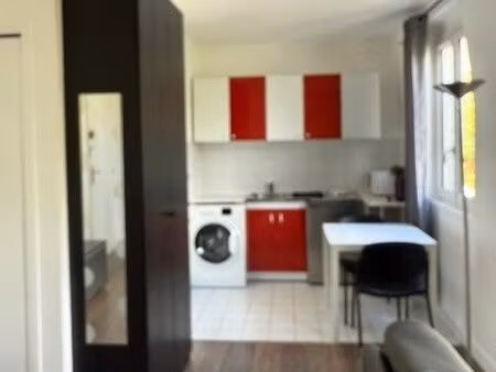 a louer studio de 25 m2 au cœur du vésinet