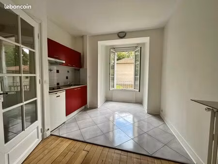 titre : 2/3 pièces 34m² sèvres - calme  lumineux & verdure - face à la gare rive droite (l