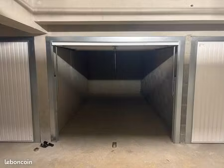 loue garage bassens 73000