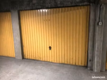 garage à louer