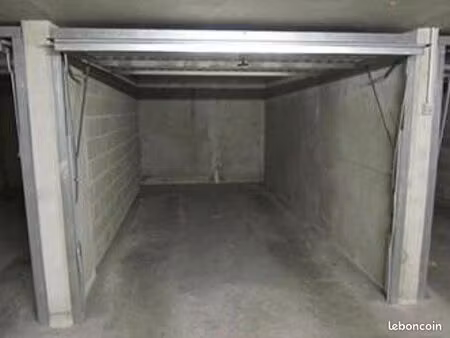 box dans parking sous-sol sécurisée – hypercentre istres – résidence récente