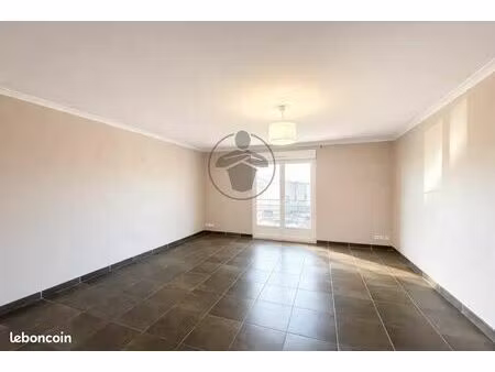 appartement 3 pièces 67 m²