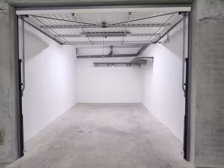 garage – 115 /mois c.c – 38190 villard-bonnot (brignoud)