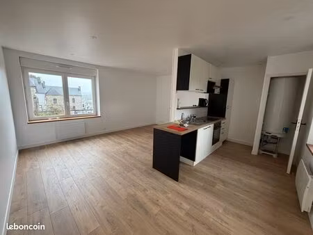 nouveau sur le marché lumineux t3 de 64m² avec de nombreux rangements rénové à neuf