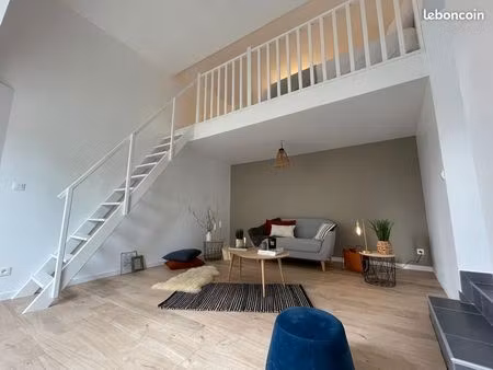 charmant studio rénové et lumineux dans le centre historique