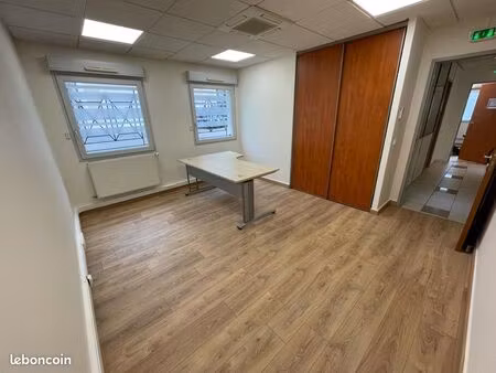 bureau 17m2 espace saint germain